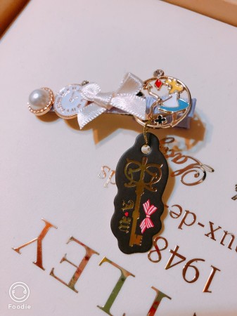 100%日本大阪 alice 夢幻手做白色蝴蝶結珍珠時鐘甜美~愛麗絲髮夾