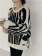 韓國東大門~設計首爾熱賣款✿個性斑馬紋寬鬆破洞針織毛衣✿超俐落有型~☁ 約會~旅遊~上班~必備 ◙ ◚ ◛