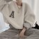韓國東大門~設計首爾熱賣款✿慵懶風字母刺繡羊羔毛保暖休閒上衣✿☁ 約會~旅遊~上班~必備 ◙ ◚ ◛3色可選