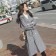 韓國東大門秋季新款韓版經典復古俏皮黑白格子過膝質感長版風衣綁帶外套